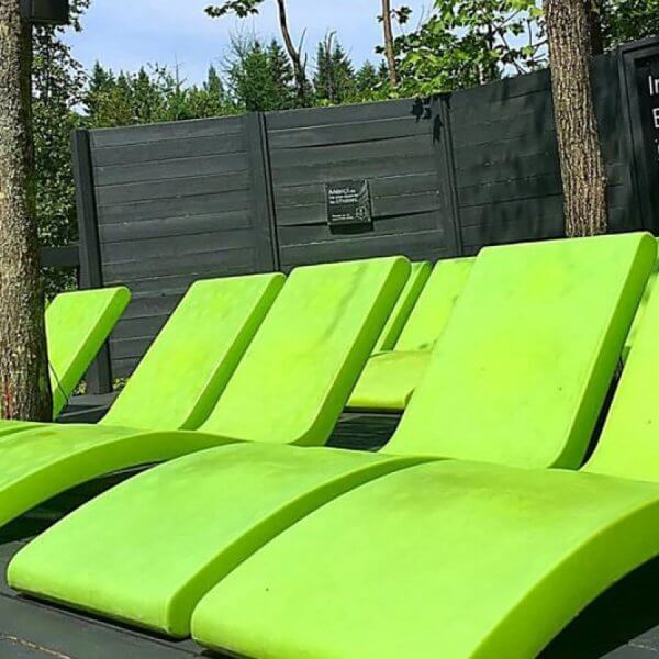chaise longue siesta-vert-concept_piscine_design